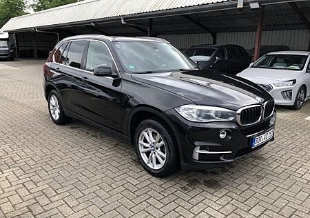 BMW X5 xDrive30d Pano Leder PDC Kamera Xenon Navi