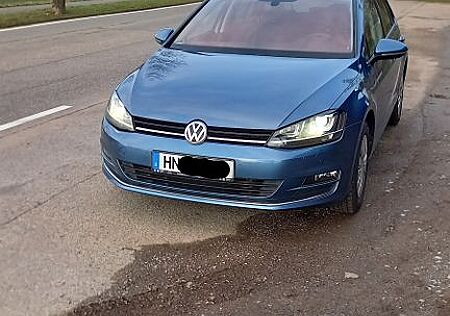 VW Golf Volkswagen 1.4 TSI 92kW BMT Highline Highline