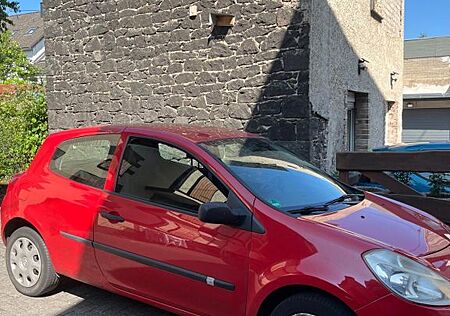 Renault Clio Authentique 1.2 16V 48kW Authentique