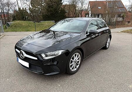 Mercedes-Benz A 180 - W177 | 136PS | MBUX | Automatik | LED