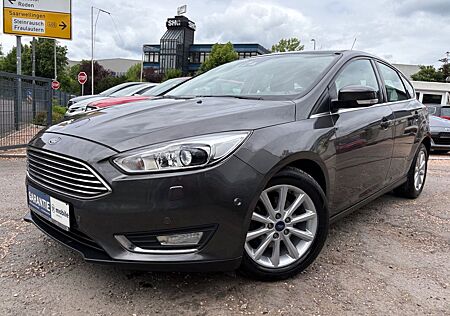 Ford Focus Lim. Titanium / Xenon /