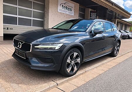 Volvo V60 CC V60 Cross Country D3 AWD Geartronic Navi/Leder