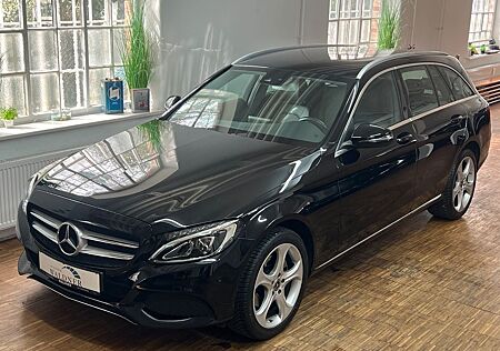 Mercedes-Benz C 200 *4Matic*Standheizung*BusinessPlus*
