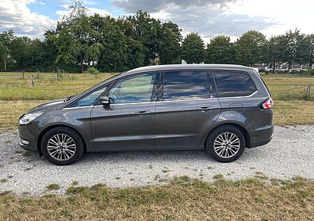 Ford Galaxy 2,0 EcoBlue Titanium+Auto+AHK+Leder+Pano