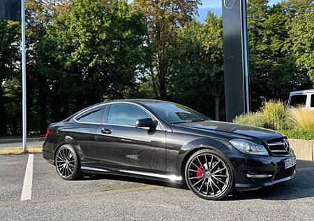 Mercedes-Benz C 180 Coupé AMG Harman Kardon