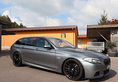 BMW 535 d xDrive touring M-SPORTPAKET*LEDER*PANORAMA