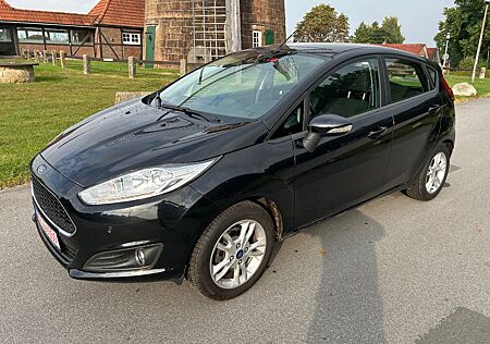 Ford Fiesta Celebration/ Zahnriemen u. Bremse VA neu