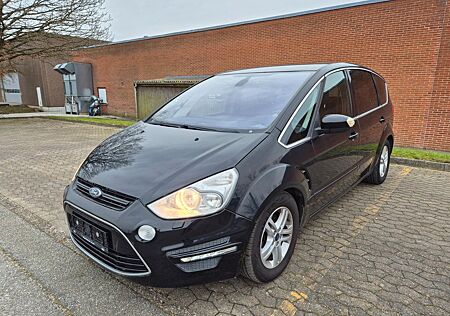 Ford S-Max Titanium