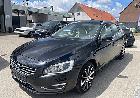 Volvo V60 Kombi Summum AWD