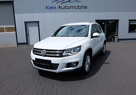 VW Tiguan Volkswagen Life 4Motion Bi-Xenon Navi PDC AHK SHZ