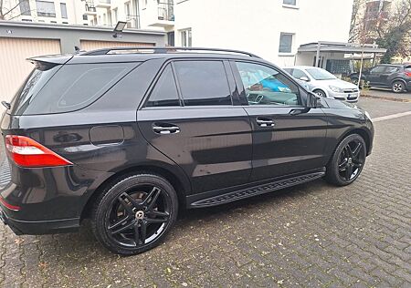 Mercedes-Benz ML 350 BlueTEC 4MATIC -