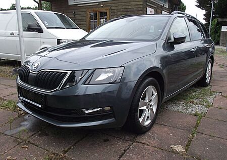 Skoda Octavia Combi Tour 1.Hand , Navi