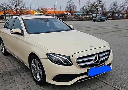 Mercedes-Benz E 220 d Autom. -