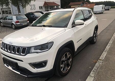 Jeep Compass Limited 4WD Navi SHZ Pano 8 fach
