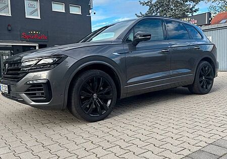 VW Touareg Volkswagen (USt ausw.) R-Line 3.0 V6 TFSI 250kW 4M