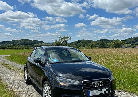 Audi A1 1.6 TDI *TÜV 2/2027* Scheckheft*SHZ* *Navi*