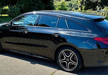Mercedes-Benz CLA 250 Shooting Brake CLA 250 e DCT Shootin...