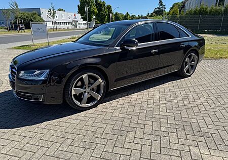 Audi A8 3.0 TDI clean diesel quattro,21 Zoll Vollaust