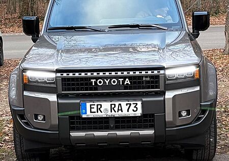 Toyota Land Cruiser 2.8 D-4D 4WD Executive Automati...
