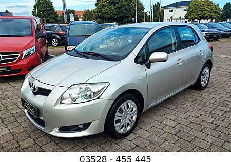 Toyota Auris Sol Klima AHK PDC Insp.+TÜV neu Garantie