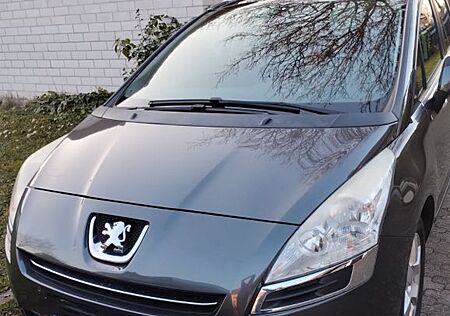 Peugeot 5008 1.6 Family 155 THP Family