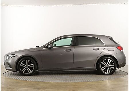 Mercedes-Benz A 180 Progressive Kamera+Totw.+LED+Klimaautom.