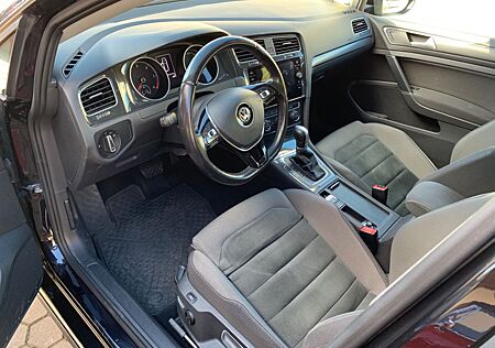 VW Golf Volkswagen 1.6 TDI DSG Variant Comfortline , AHK, LED