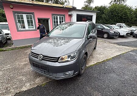 VW Touran Volkswagen Style BMT