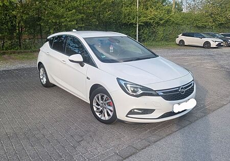 Opel Astra 1.6 Diesel Massagesitz,Matrix LED Schein..