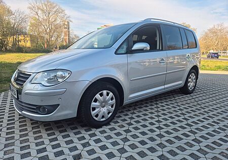 VW Touran Volkswagen 1.4 TSI 103kW DSG -