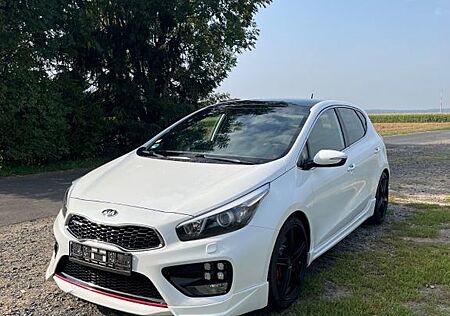 Kia Cee'd / Ceed GT 1.6 T-GDI