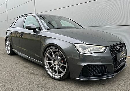Audi RS3 Sportback 2.5 TFSI Quattro S-Tronic RS-Sitze