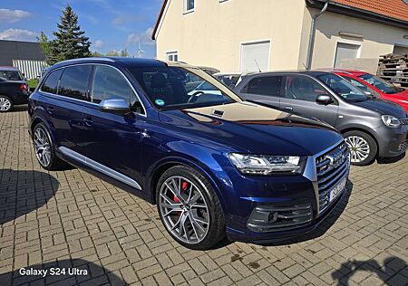 Audi SQ7 4.0 TDI quattro PANO-MATRIX-7SITZER-22ZOLL