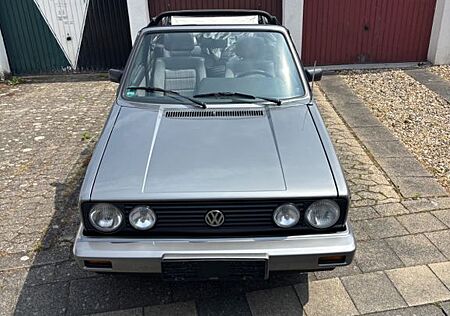 VW Golf Volkswagen Cabrio