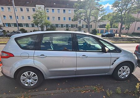 Ford S-Max , DIESEL ,KLIMA, AHK , TÜV NEU