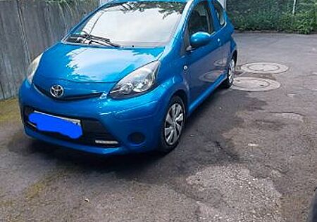 Toyota Aygo (X) Aygo (X) 1,0-l-VVT-i Edition MultiMode-Getri...