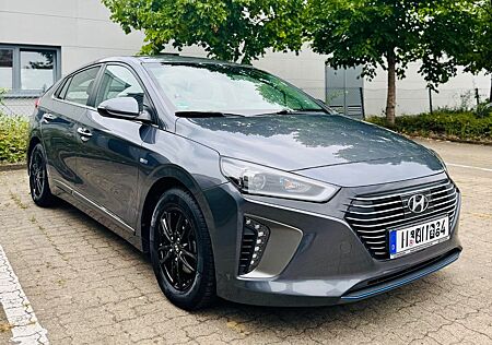 Hyundai Ioniq Scheckheft Service neu Allw. Reifen