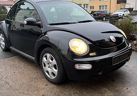 VW New Beetle Volkswagen 2.0 * Benziner * Schaltgetriebe