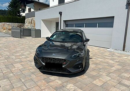 Ford Focus 2,3 EcoBoost ST ST