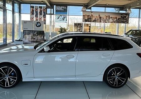 BMW 330e Touring Aut. M Sport
