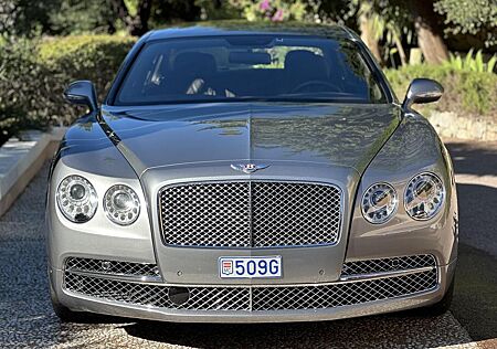 Bentley Flying Spur 6.0 W12