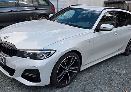 BMW 320d xDrive Sport, M-Sport, Allrad, Standheizung