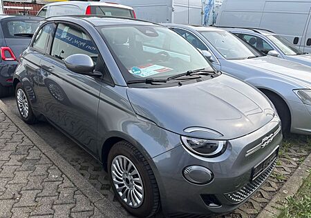 Fiat 500E 500 e Action