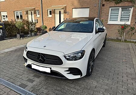Mercedes-Benz E 300 e 4MATIC AMG-Line E53-AMG Panorama