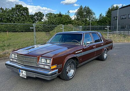 Buick Electra 6.6 V8 / evtl. Tausch