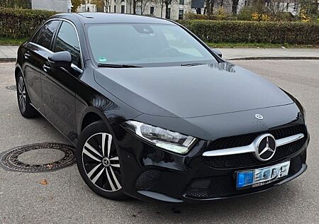 Mercedes-Benz A 220 D LIMOUSINE