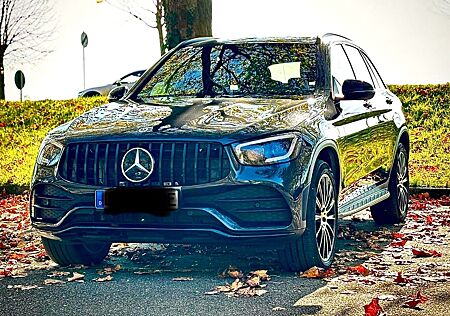 Mercedes-Benz GLC 300 GLC 300e AMG*MBUX*NIGHT*GARANTIE*CHECKHEFT