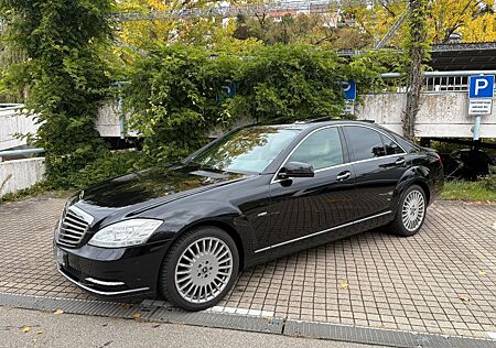 Mercedes-Benz S 350 BlueTEC Distronic Nachtsicht Sitzklima