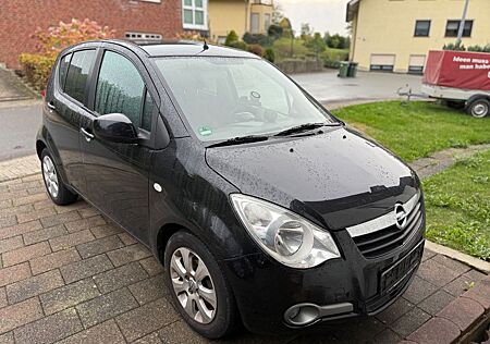Opel Agila