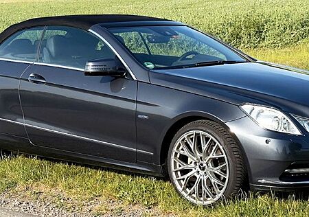 Mercedes-Benz E 200 Cabriolet BlueEFF. ELEGANCE ELEGANCE